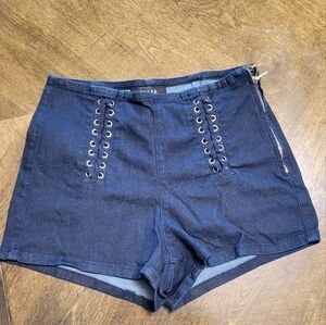 Guess shorts